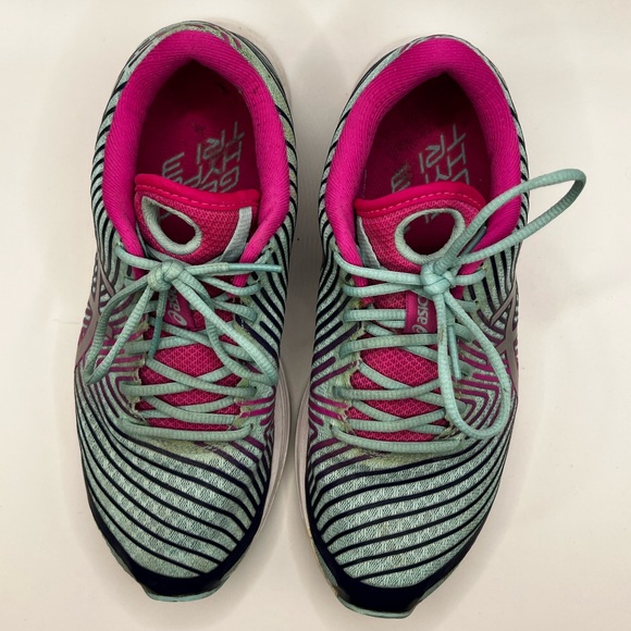 Women’s 6.5 ASICS Gel-Hyper Tri 3 - Picture 2 of 5